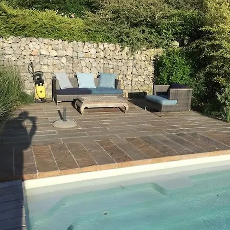 Maison Au Milieu D Un Paysage Ittre