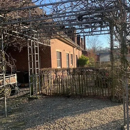 Maison Au Milieu D Un Paysage Semesterbostad